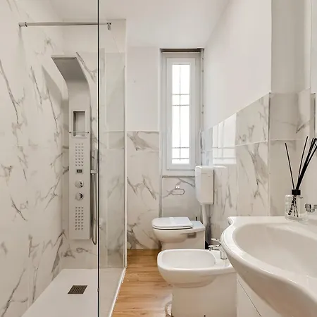 Redamare In The Center Of The Guest house La Spezia